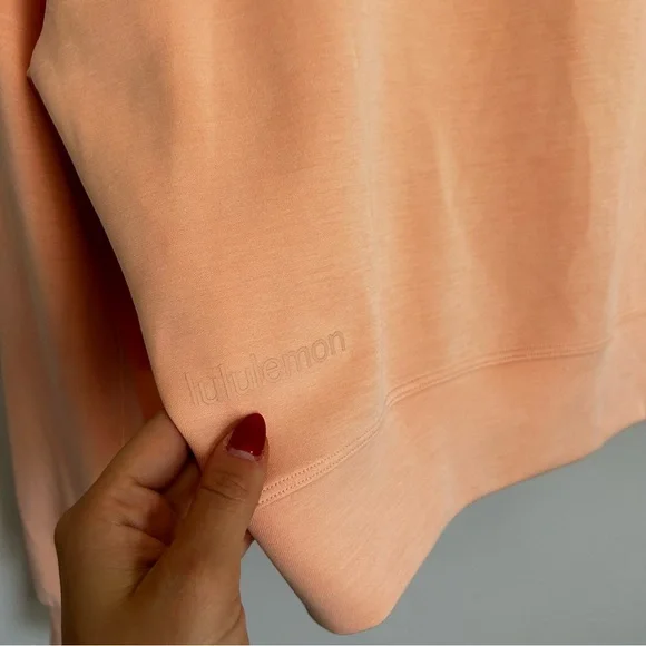 Lululemon Perfectly Oversized Cropped Crew Softstreme Peach Satin Size 4 - Picture 8 of 9